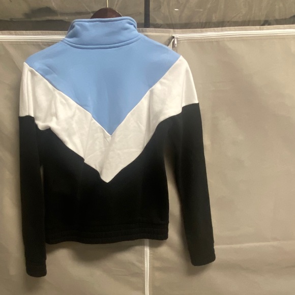 Women’s Fila Pulllover - Picture 2 of 4